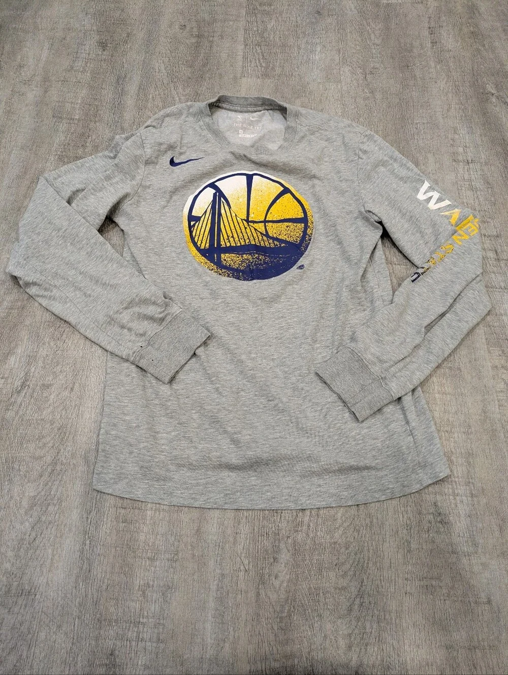 NBA Golden State Warriors Gray Long Sleeve Nike Tee Size Small